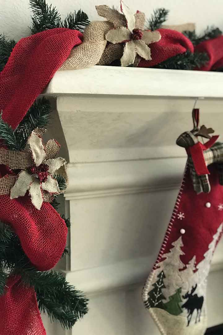 DIY CHRISTMAS GARLAND FOR LITTLE TO NO EXPENSE